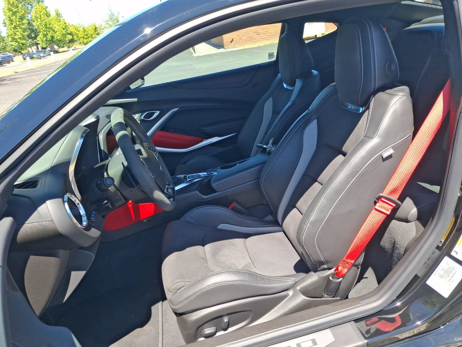 Used 2022 Chevrolet Camaro SS RWD image 17