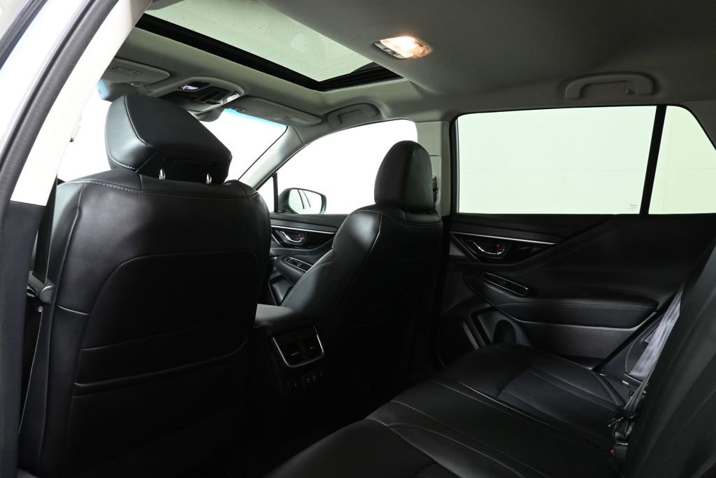 Used 2022 Subaru Outback Limited image 34