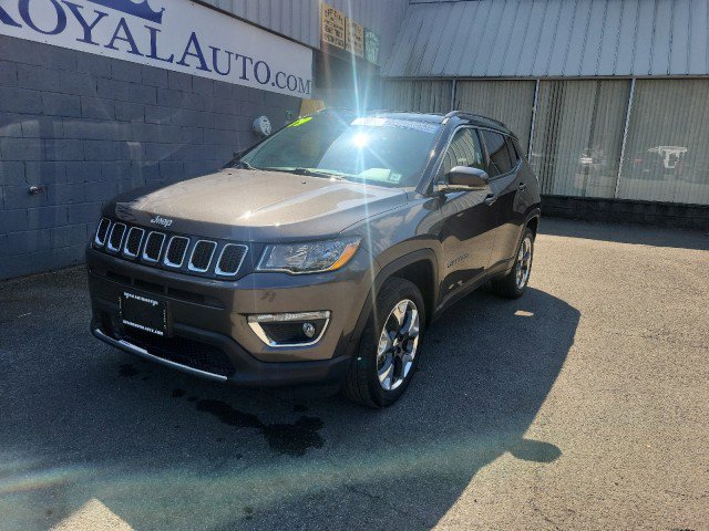 Used 2019 Jeep Compass Limited w/ Advanced Safety Group image 2