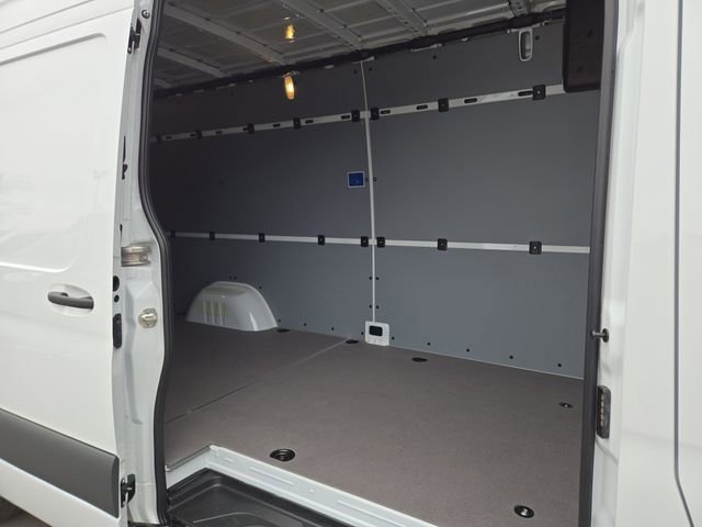 New 2026 Mercedes-Benz Sprinter 2500 image 28