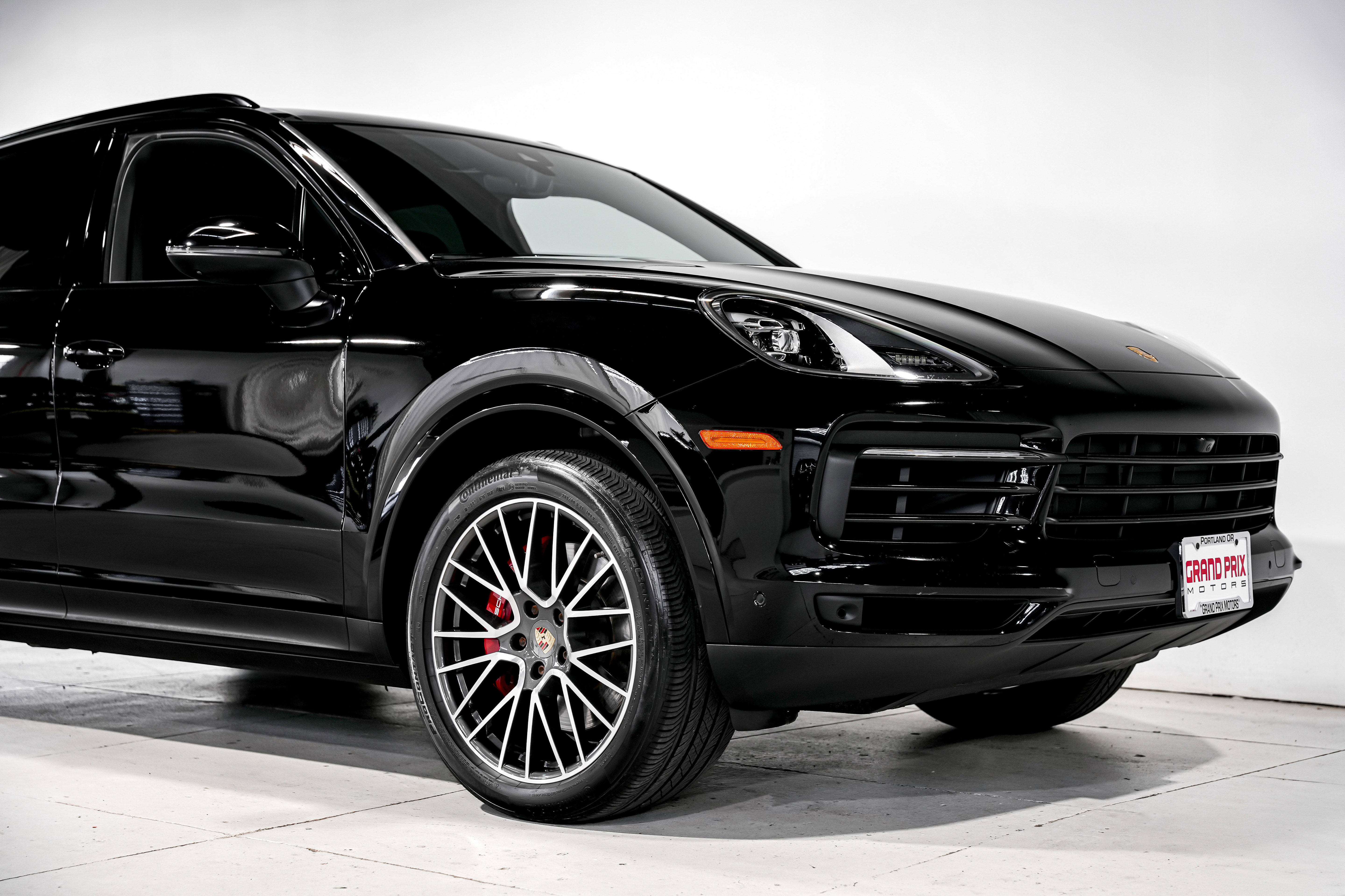 Used 2022 Porsche Cayenne S image 43