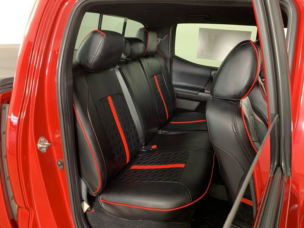 Used 2020 Toyota Tacoma TRD Sport image 34