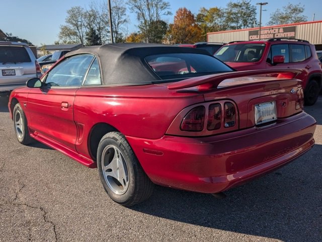 Used 1997 Ford Mustang Convertible image 4