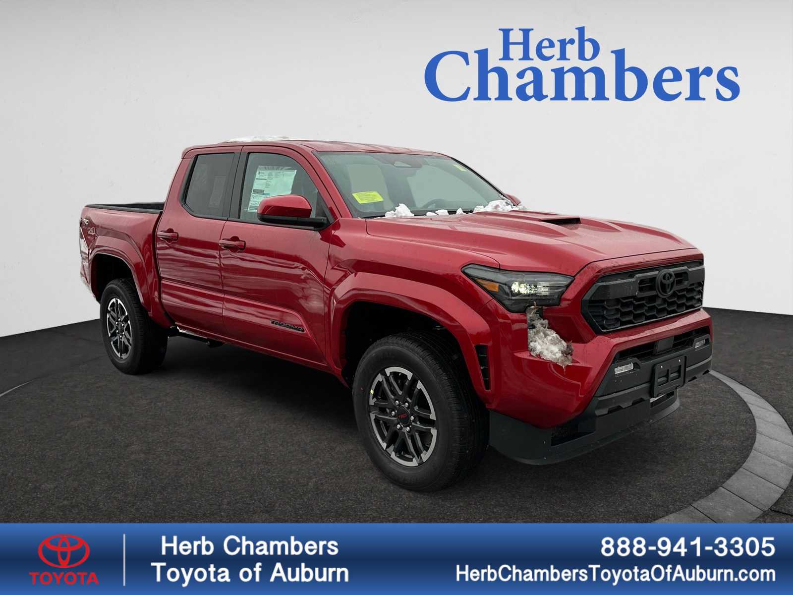 Used 2025 Toyota Tacoma TRD Sport AWD/4WD image 1