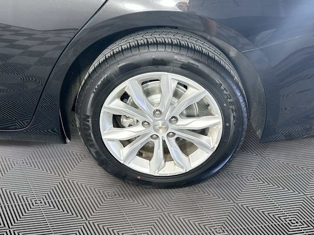 Used 2024 Chevrolet Malibu LT FWD image 38