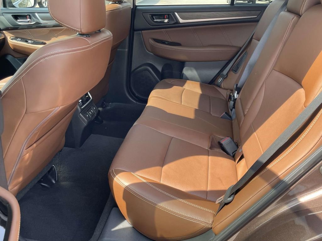 Used 2019 Subaru Outback 3.6R Touring w/ Popular Package #3A image 13