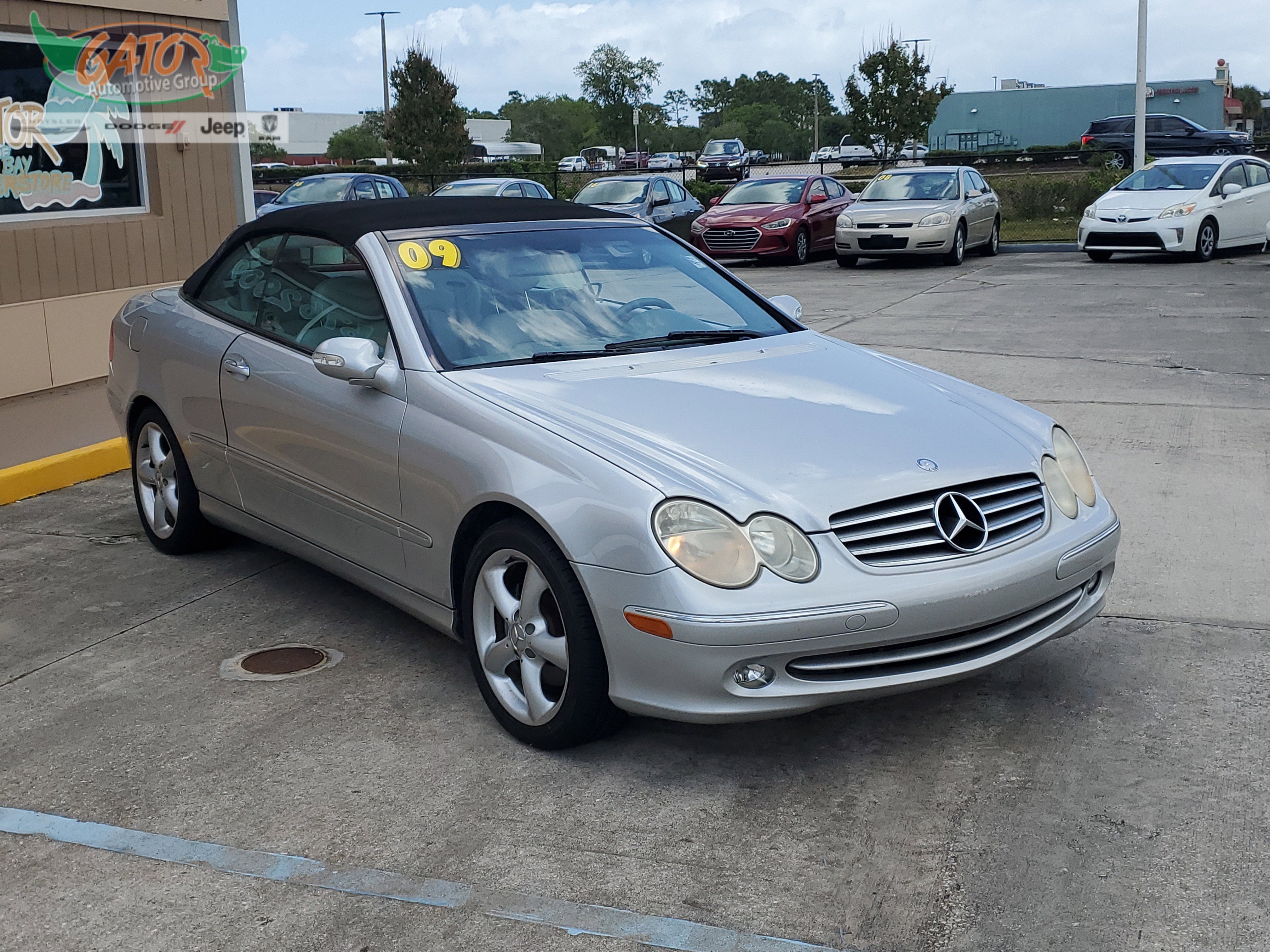 Used 2005 Mercedes-Benz CLK 320 Cabriolet image 1