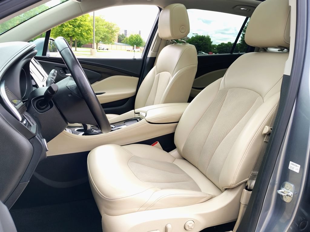 Used 2020 Buick Envision Preferred FWD image 16