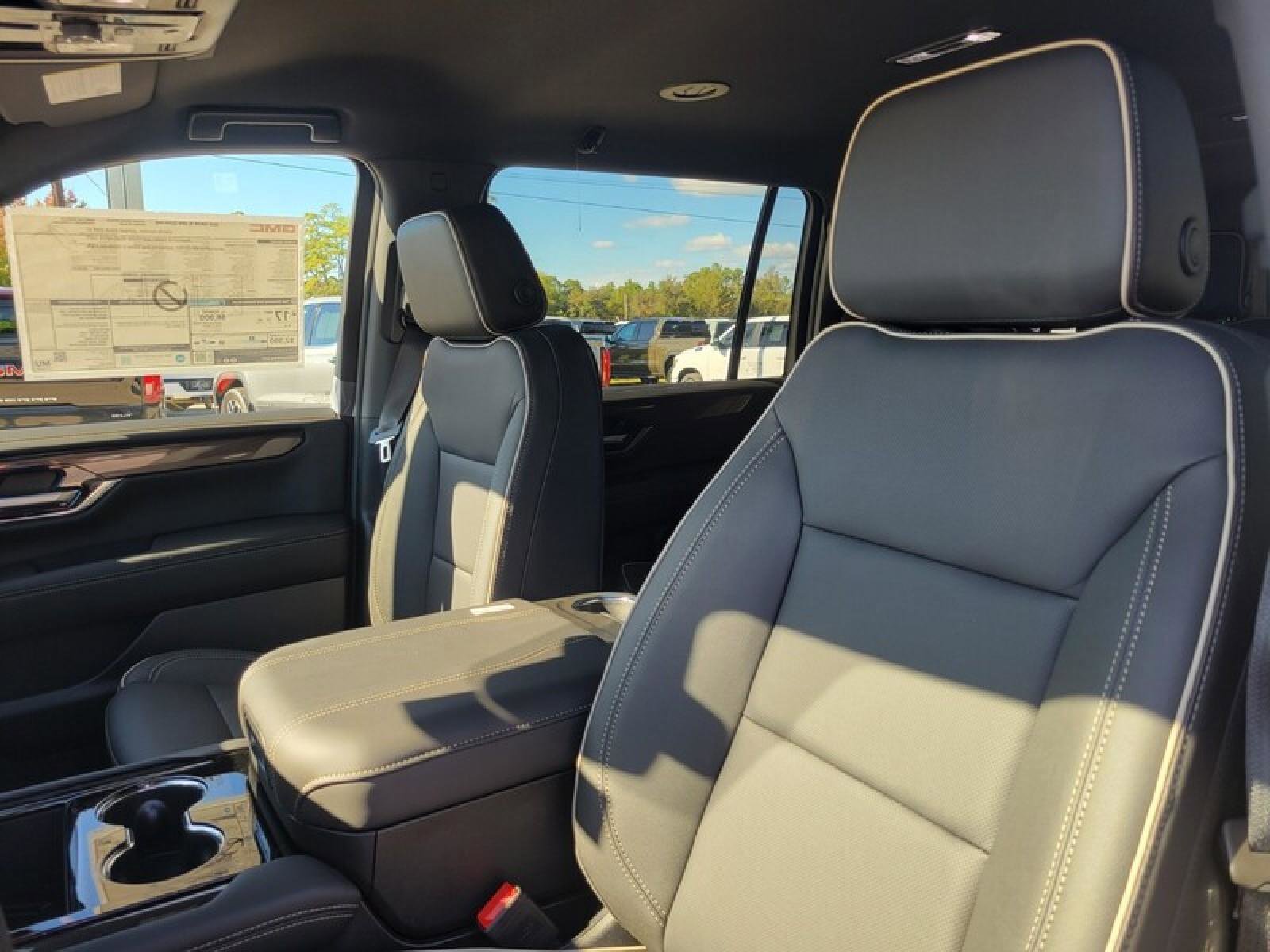 New 2026 GMC Yukon XL Elevation image 13