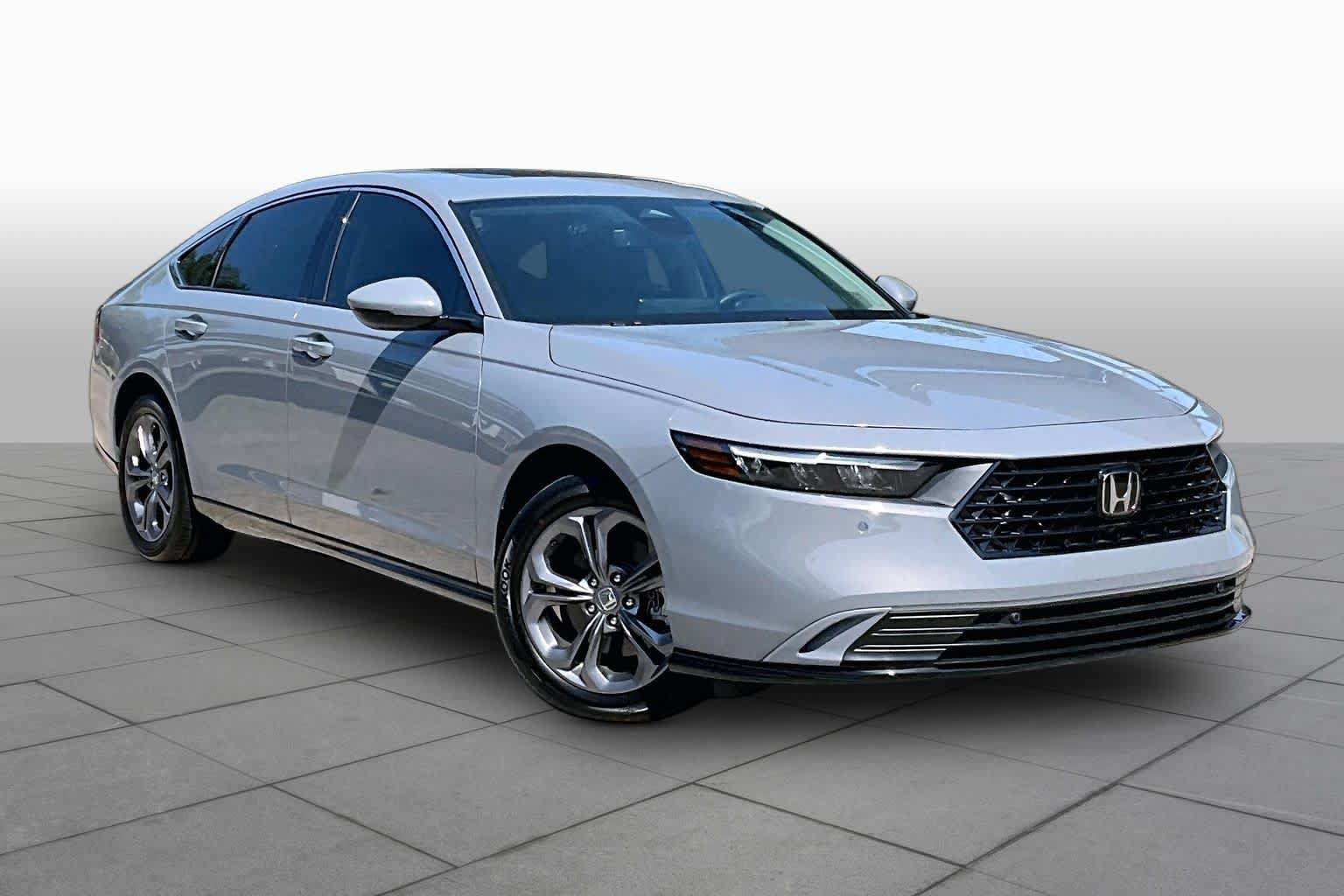 Used 2025 Honda Accord EX-L image 3