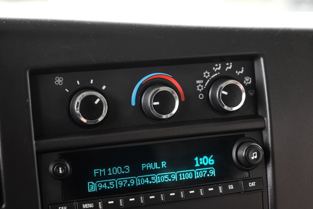 Used 2021 Chevrolet Express 3500 w/ Power Convenience Package RWD image 18