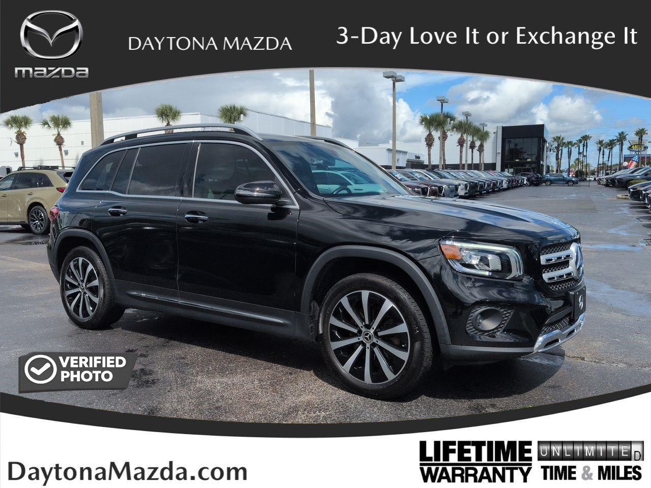 Used 2023 Mercedes-Benz GLB 250 w/ Premium Package image 1