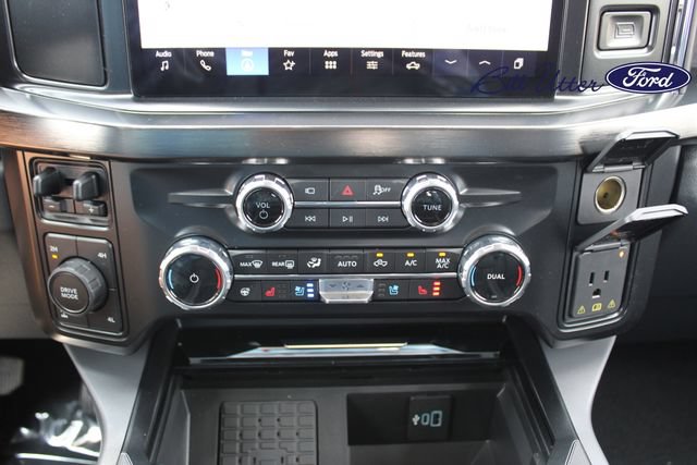 New 2026 Ford F250 Lariat w/ Chrome Package AWD/4WD image 15