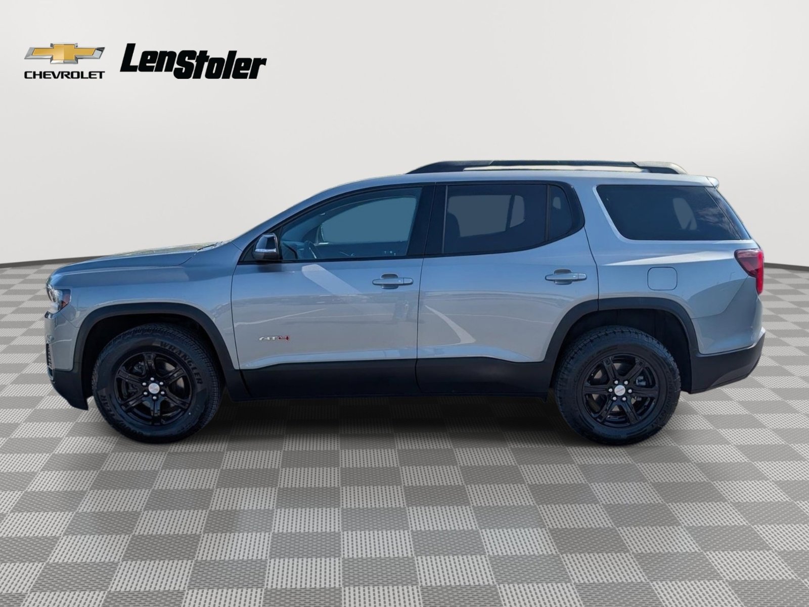 Used 2023 GMC Acadia AT4 w/ Trailering Package AWD/4WD image 2