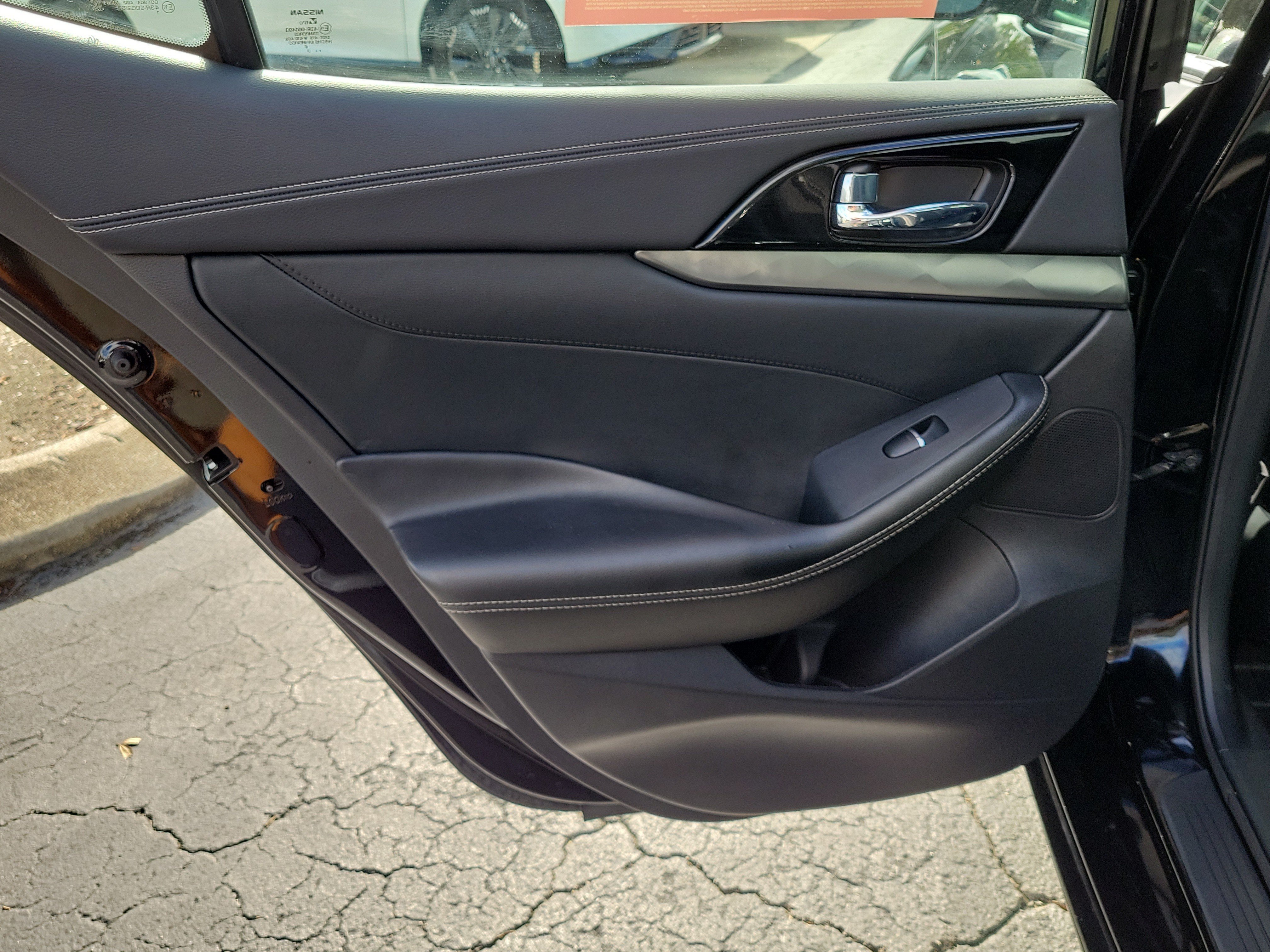 Certified 2023 Nissan Maxima SV w/ Floor Mat Group FWD image 11