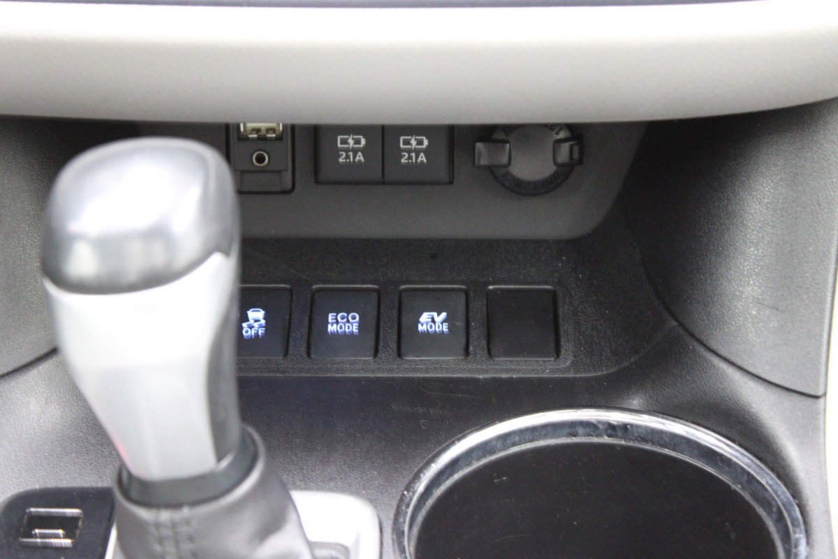 Used 2017 Toyota Highlander Limited Platinum AWD/4WD image 34
