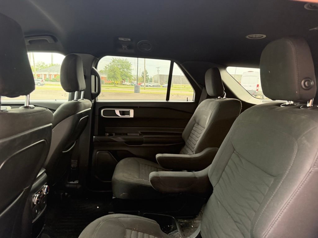 Used 2020 Ford Explorer XLT w/ Comfort Package AWD/4WD image 17