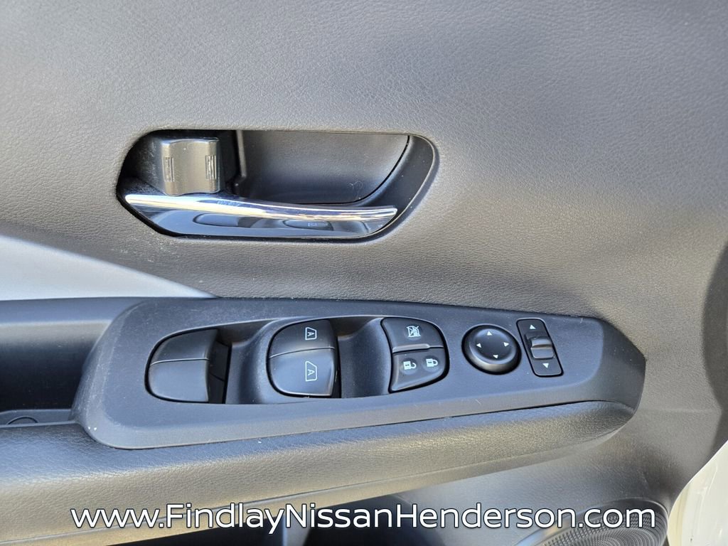 Used 2024 Nissan Kicks SR w/ SR Premium Package image 20