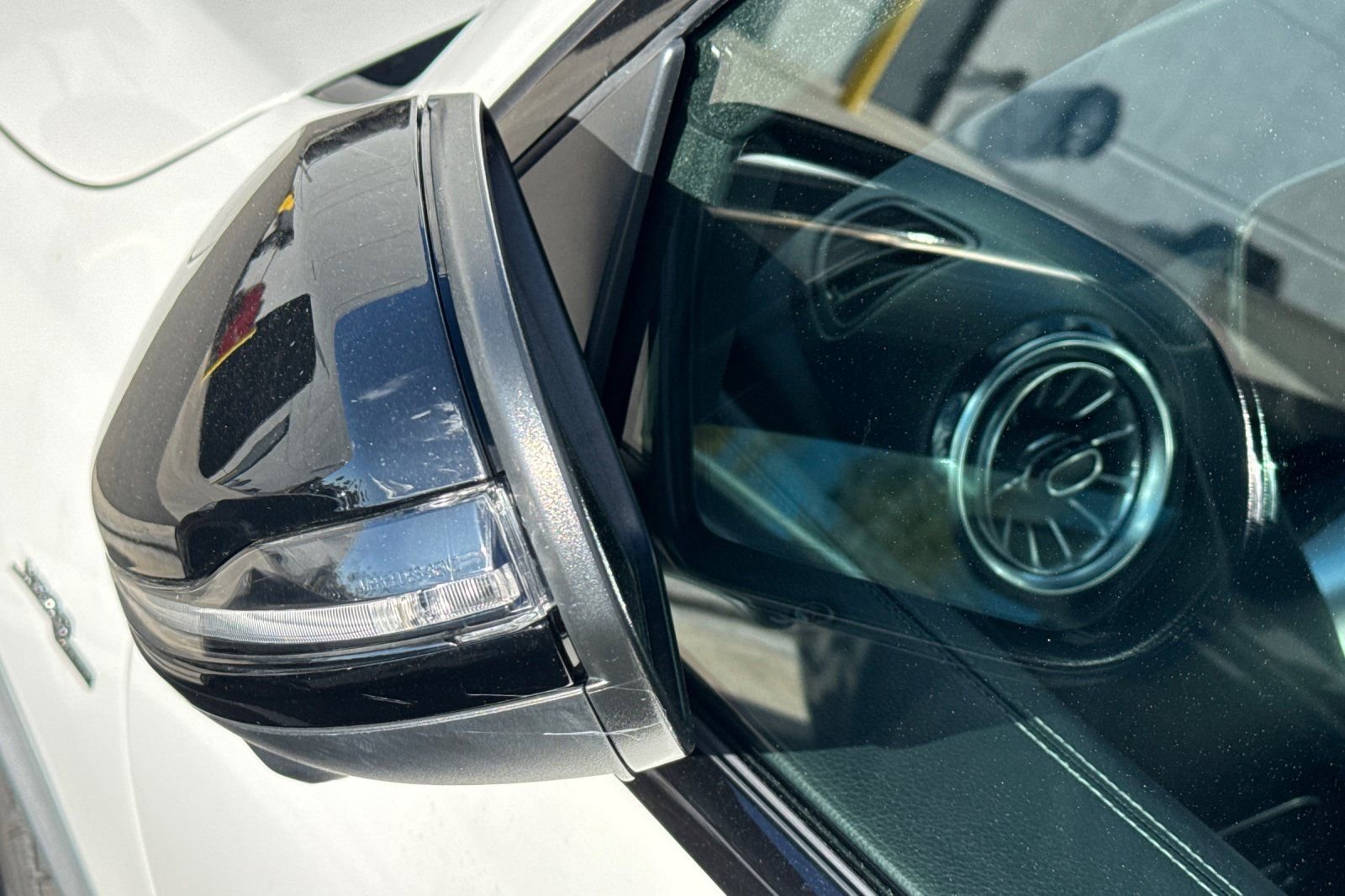 Used 2022 Mercedes-Benz GLB 35 AMG GLB 35 AMG image 16