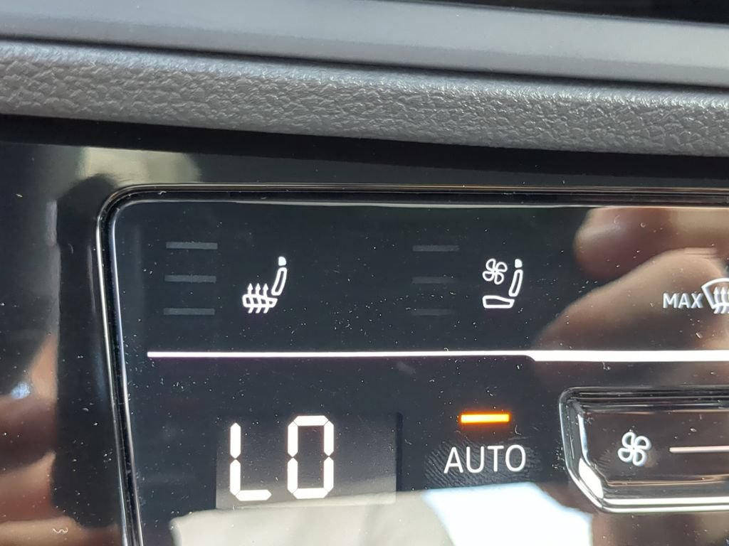 New 2026 Volkswagen Jetta GLI Autobahn FWD image 23