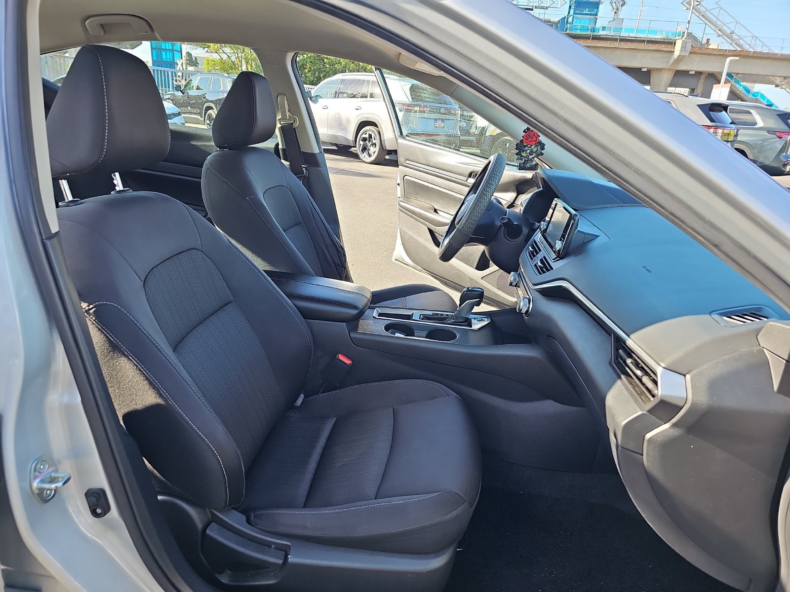 Used 2021 Nissan Altima 2.5 S FWD image 13