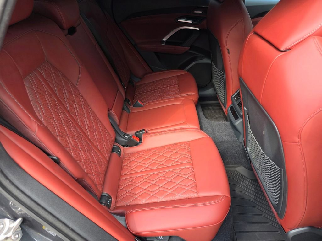 Used 2025 Audi SQ5 Premium Plus image 27