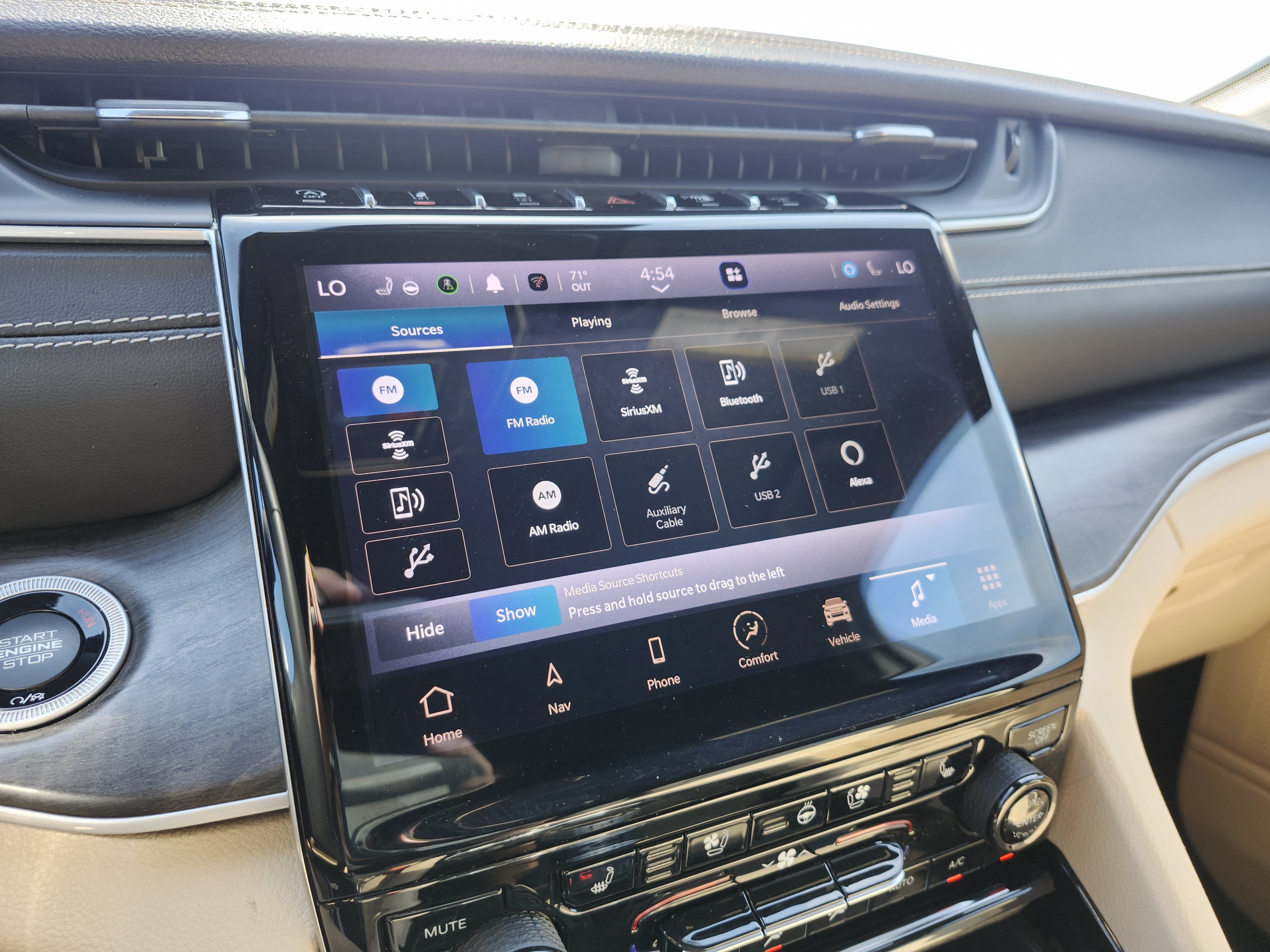 Used 2023 Jeep Grand Cherokee Limited w/ Luxury Tech Group II RWD image 6