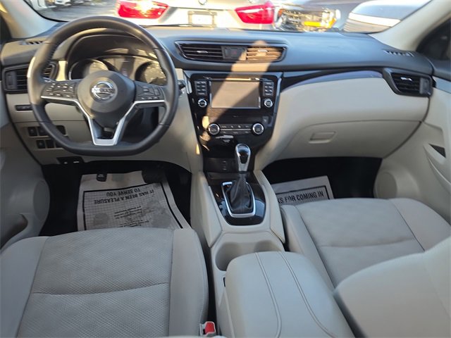 Used 2018 Nissan Rogue Sport SV w/ SV Technology Package image 15