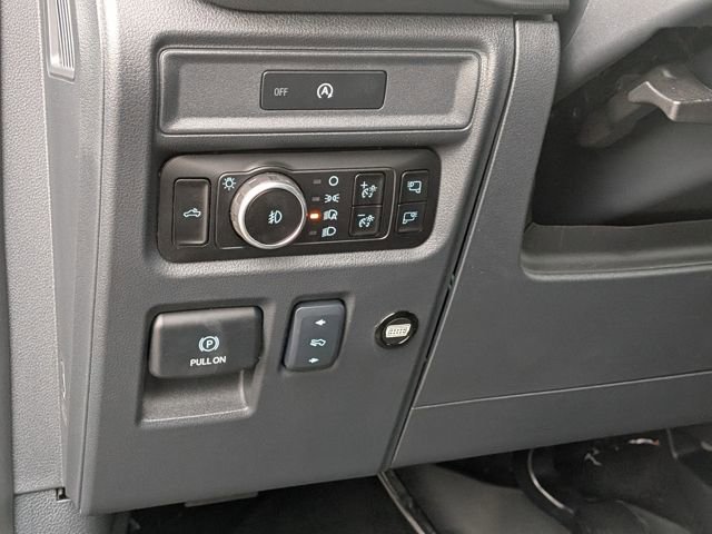 New 2025 Ford F150 Lariat w/ Equipment Group 502A High image 20