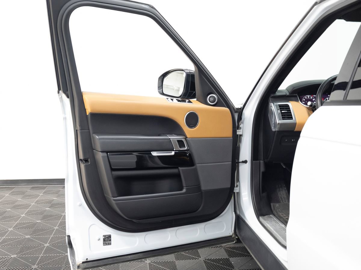 Used 2019 Land Rover Range Rover Sport Supercharged image 11