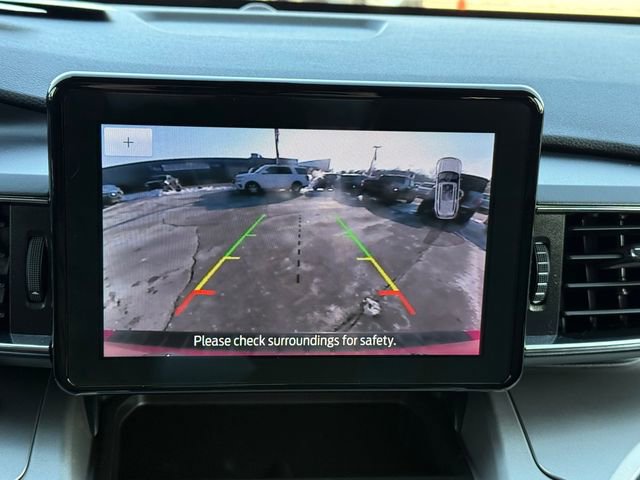 Certified 2022 Ford Explorer XLT w/ Equipment Group 202A image 13