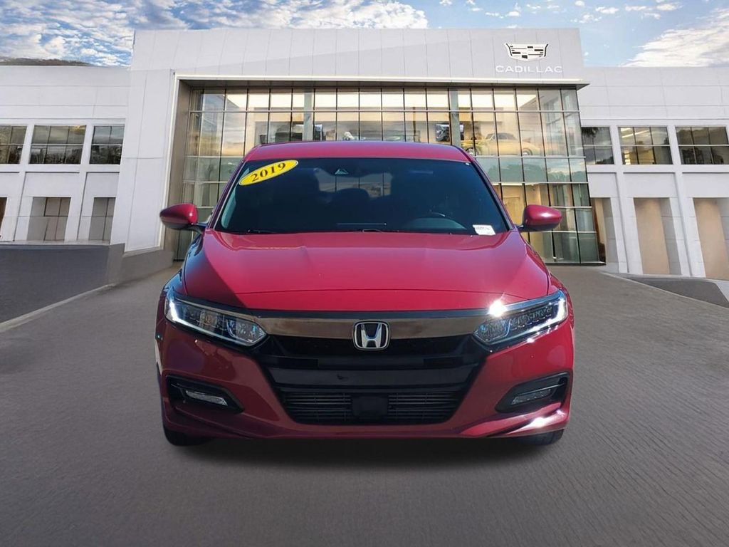 Used 2019 Honda Accord Sport image 2