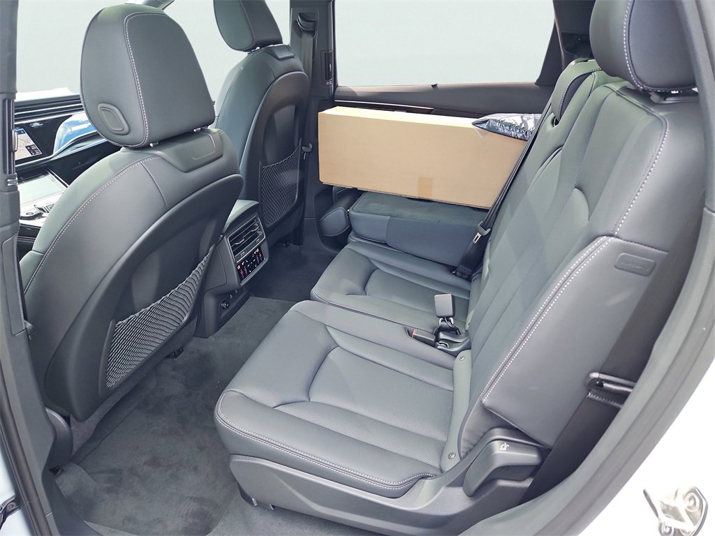 New 2025 Audi Q7 3.0T Premium Plus image 23