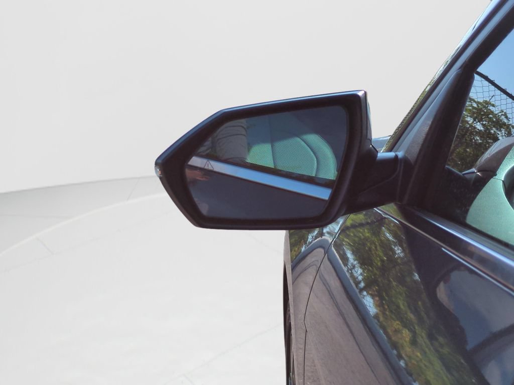 Certified 2024 Hyundai Elantra Limited FWD image 27