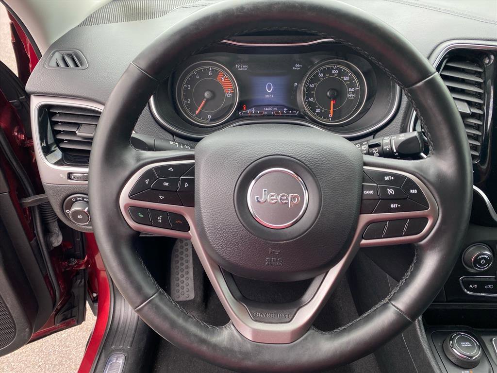 Used 2019 Jeep Cherokee Limited AWD/4WD image 10