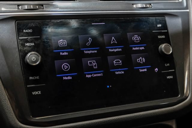 Used 2021 Volkswagen Tiguan SEL FWD image 34