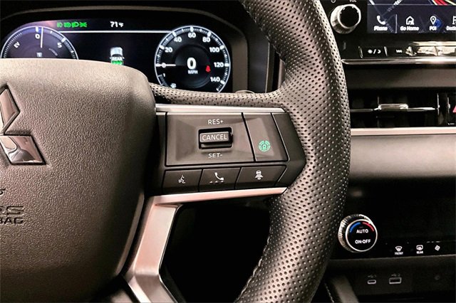 Used 2023 Mitsubishi Outlander Ralliart image 23