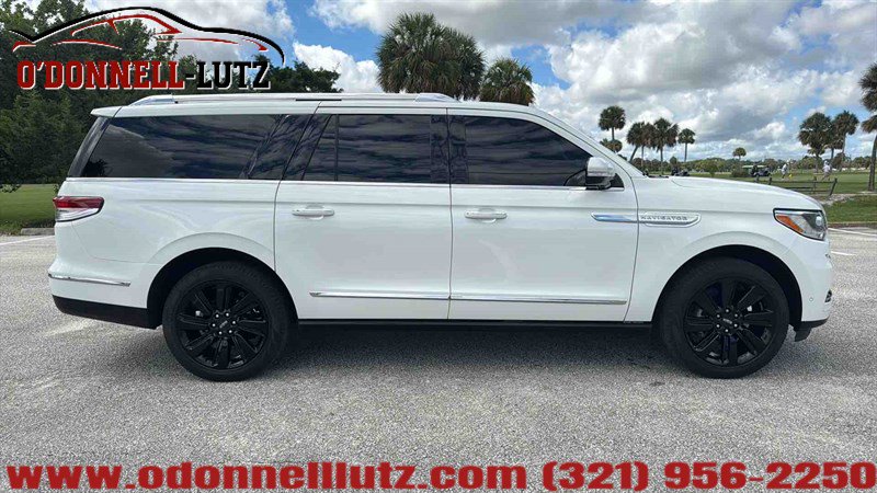 Used 2024 Lincoln Navigator L Reserve AWD/4WD image 6
