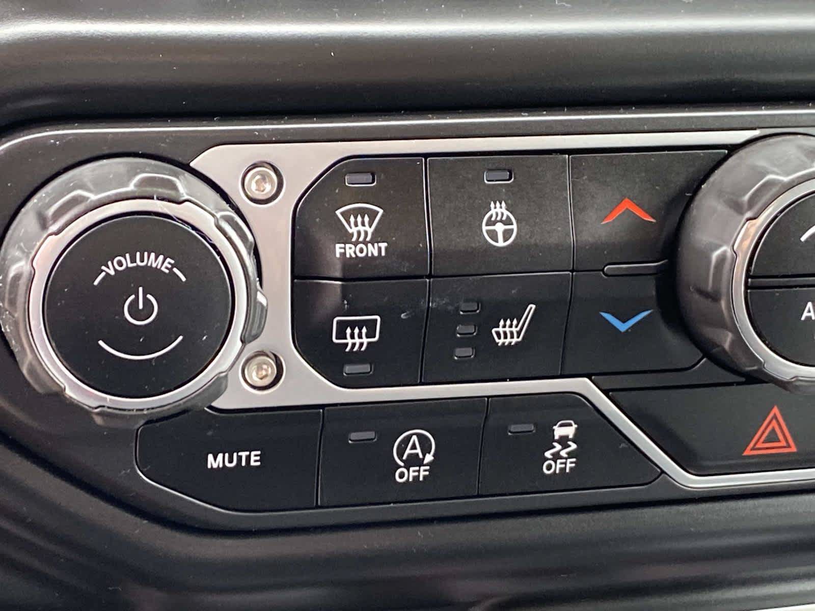 Certified 2022 Jeep Wrangler Sport AWD/4WD image 16