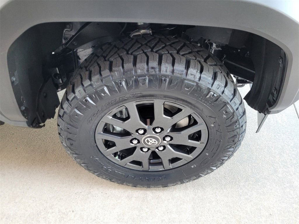 New 2025 Toyota 4Runner SR5 image 15