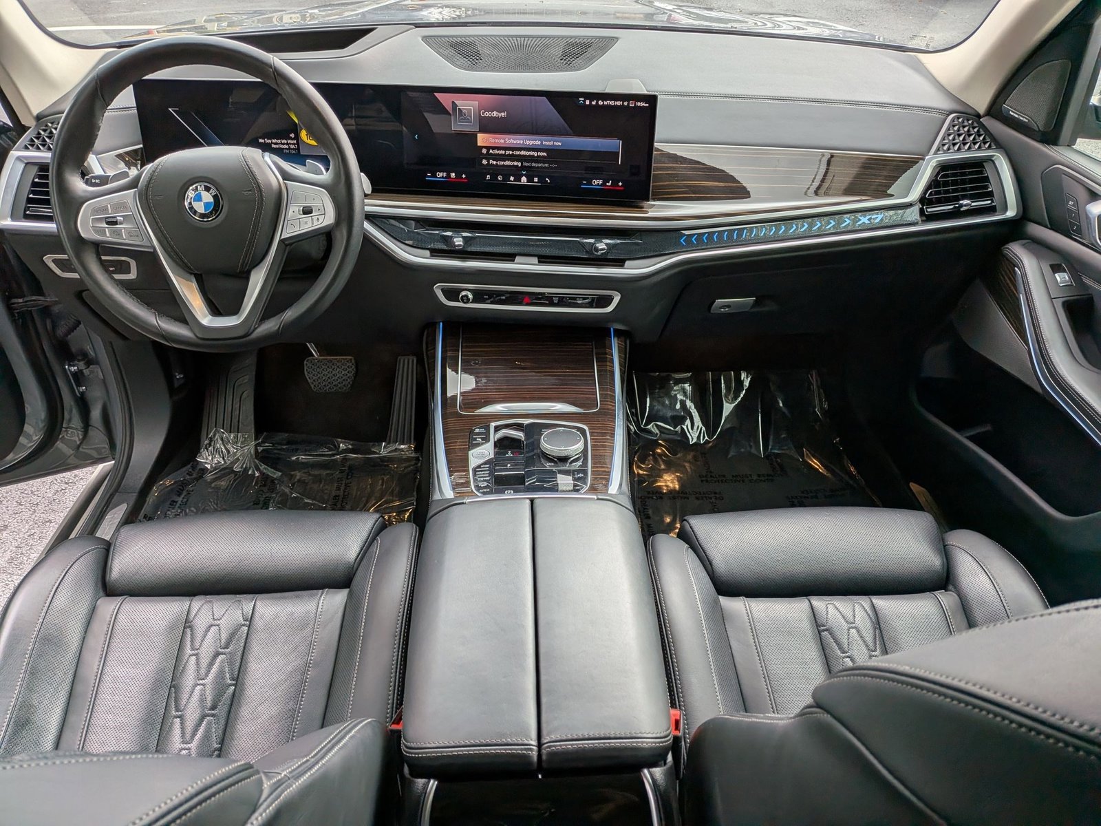 Used 2026 BMW X7 xDrive40i AWD/4WD image 16