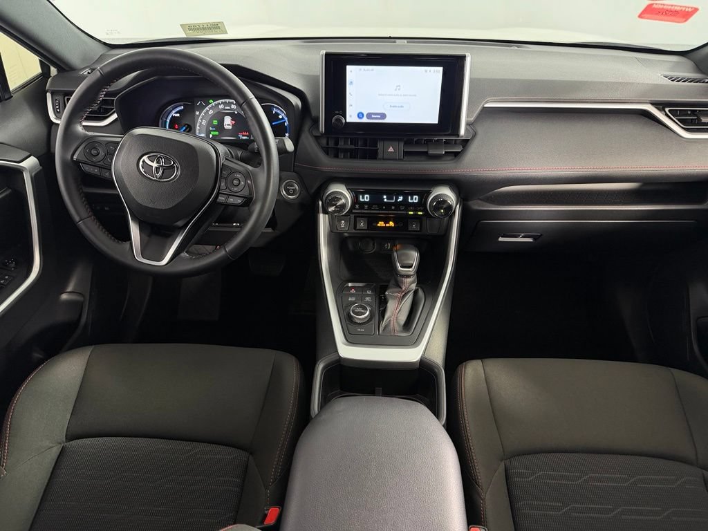 Used 2025 Toyota RAV4 SE AWD/4WD image 14