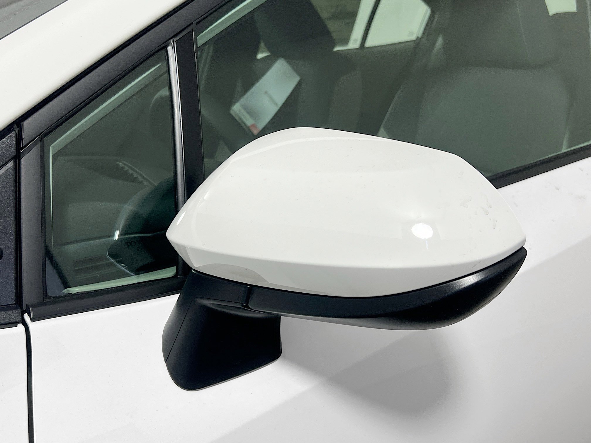 Used 2025 Toyota Corolla LE image 12