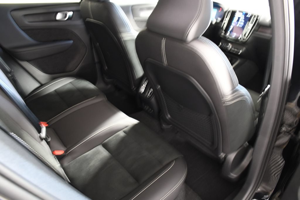 Used 2024 Volvo C40 P8 Recharge Ultimate w/ Protection Package Premier AWD/4WD image 22
