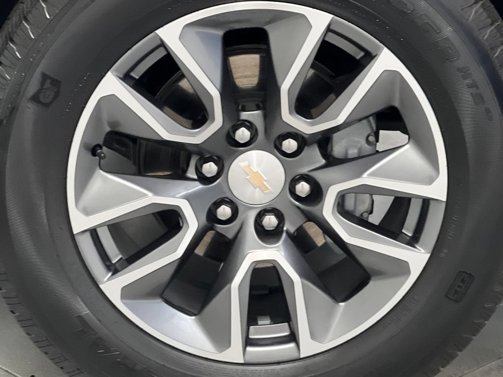 Used 2025 Chevrolet Silverado 1500 LT AWD/4WD image 63