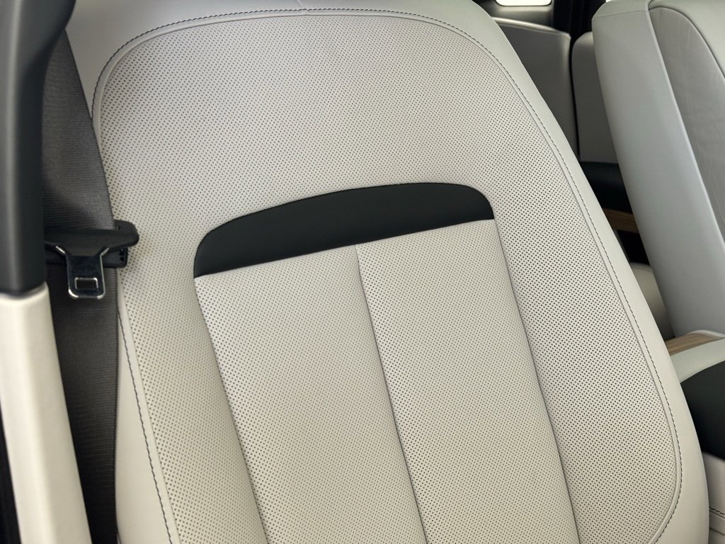 Certified 2021 Rolls-Royce Ghost image 60