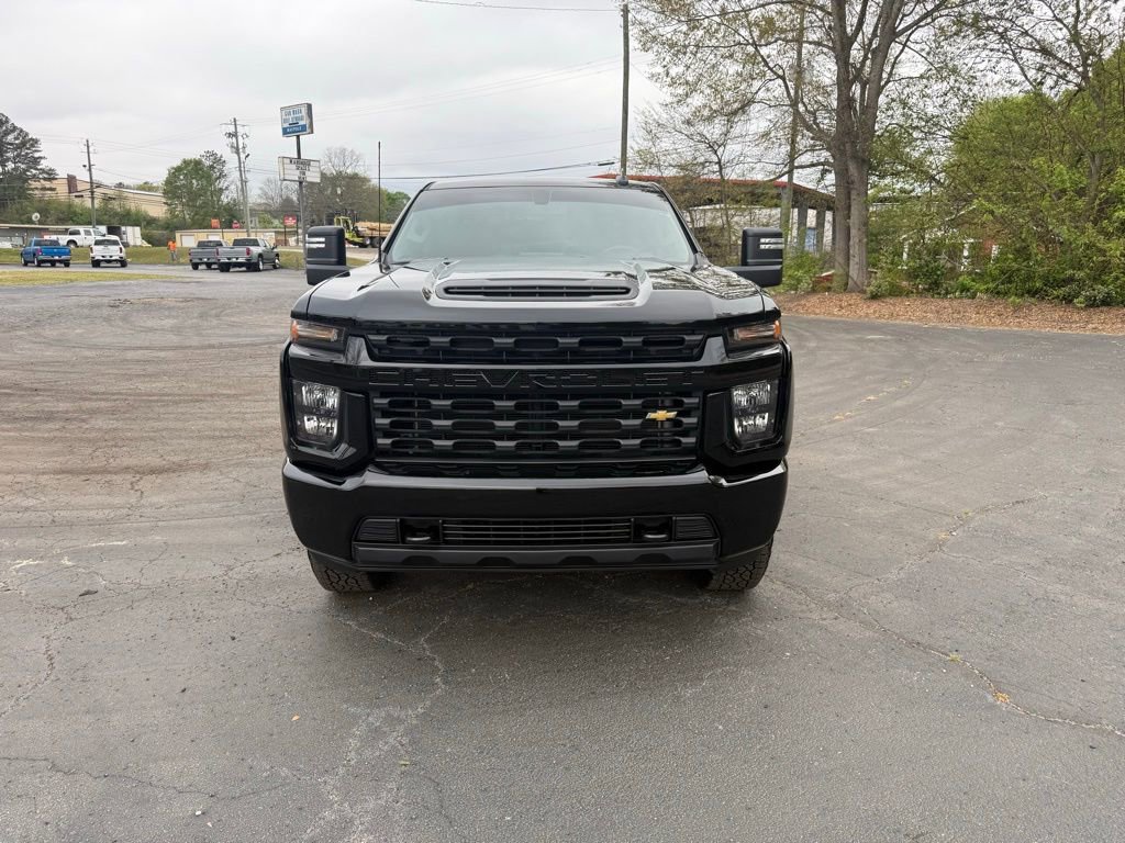 Used 2022 Chevrolet Silverado 2500 Custom w/ Custom Value Package image 4