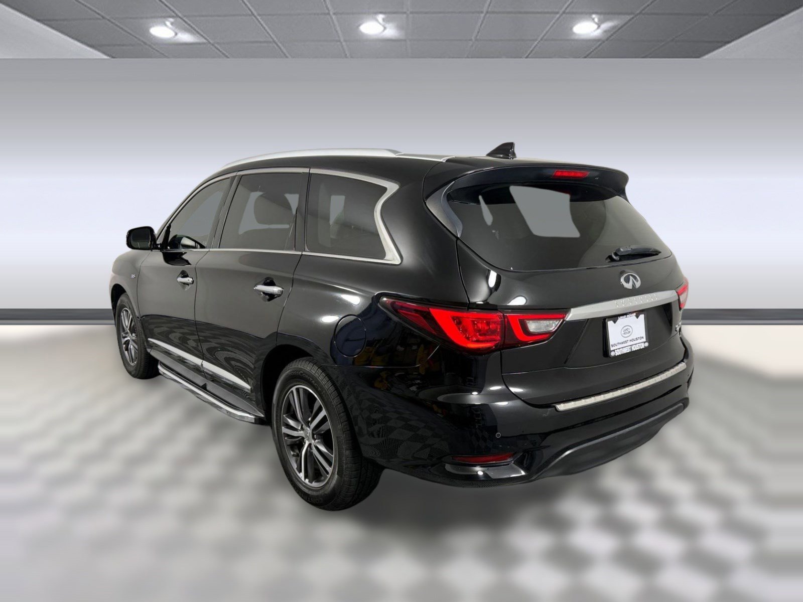 Used 2018 INFINITI QX60 FWD w/ Premium Plus Package image 3