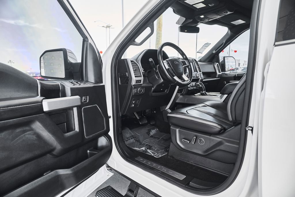Used 2020 Ford F150 Platinum w/ Equipment Group 701A Luxury AWD/4WD image 16