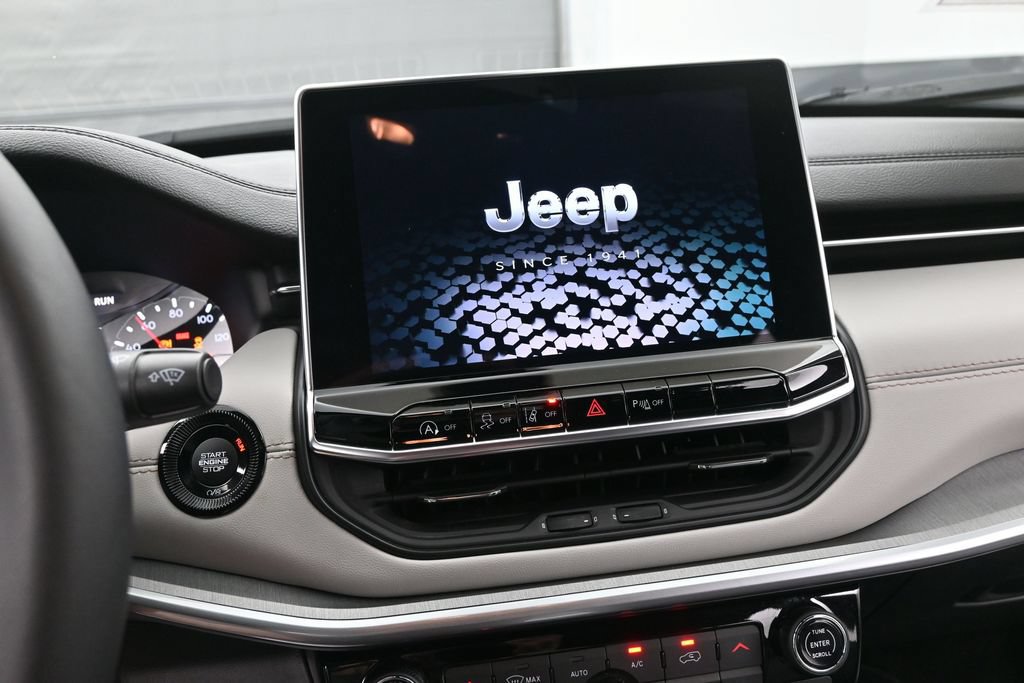Used 2024 Jeep Compass Limited w/ Sun and Sound Group AWD/4WD image 26